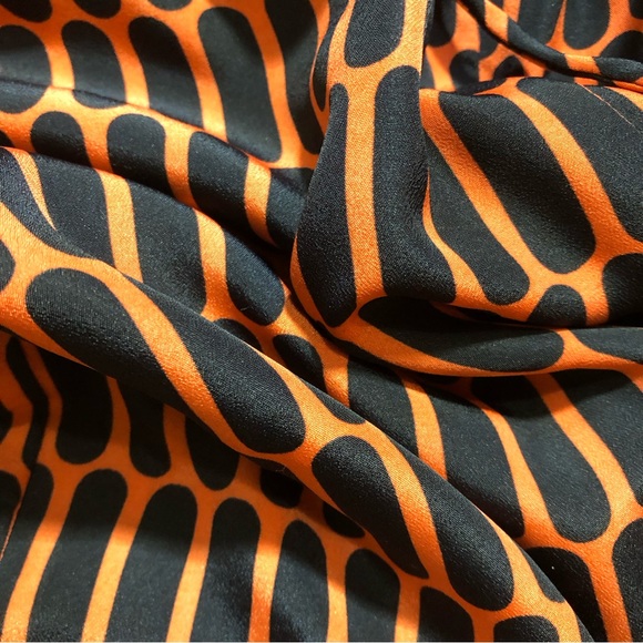 Michael Kors Geometric Orange & Black Wide Leg Pants - Picture 6 of 15